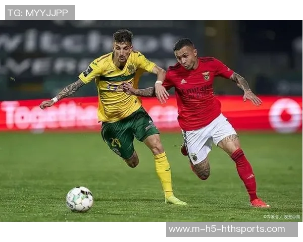 费雷拉与葡萄牙国民的激烈对抗揭示足球战术新趋势与球队实力对比